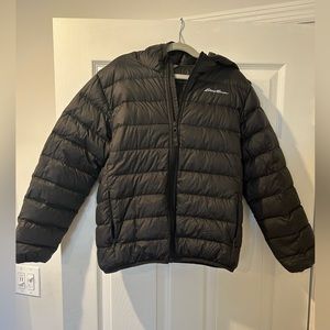 Child’s Medium (10-12) Eddie Bauer 650 fill hooded jacket. Black. Zip pockets.